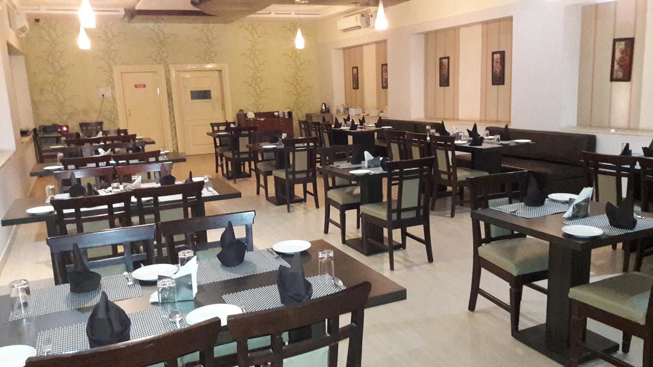 Hotel Aroma Residency Tinsukia Exterior foto